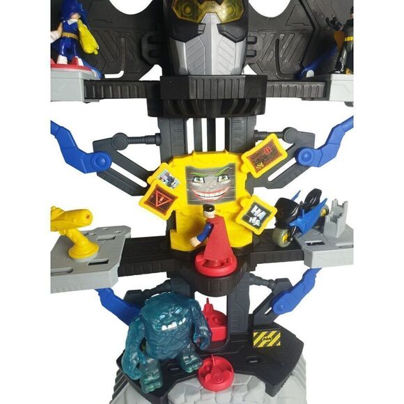Imaginext DC Super Friends Batman Batcave Playset With Figures & Accessories - Picture 7 of 8